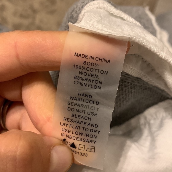 Two by‎ Vince Camuto Layered Sweater cable knit gray white size M winter fall - Picture 6 of 12